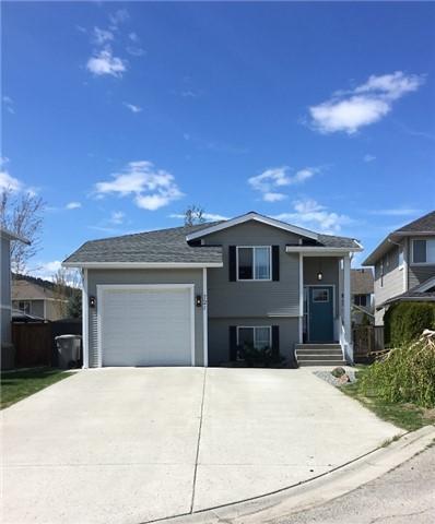 721 Bramble Crt, House detached with 4 bedrooms, 2 bathrooms and 2 parking in Kamloops BC | Card Image