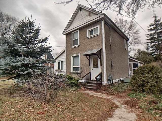 266 Broadway Ave, House detached with 5 bedrooms, 3 bathrooms and 3 parking in Hamilton ON | Image 1