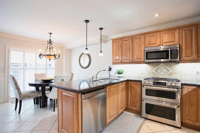30 Tregate Cres, House detached with 4 bedrooms, 4 bathrooms and 5 parking in Brampton ON | Image 7