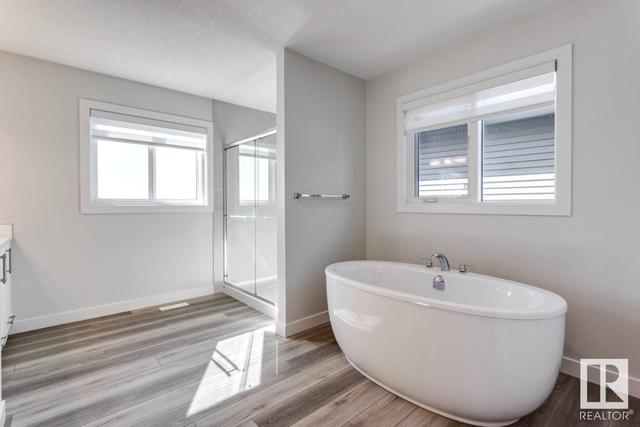 19033 20a Av Nw, House detached with 3 bedrooms, 2 bathrooms and 4 parking in Edmonton AB | Image 32