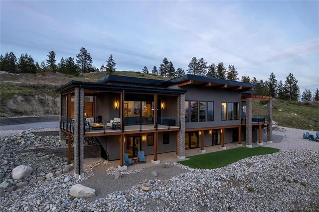 960 Eagle Place, House detached with 3 bedrooms, 2 bathrooms and 10 parking in Okanagan Similkameen A BC | Image 45