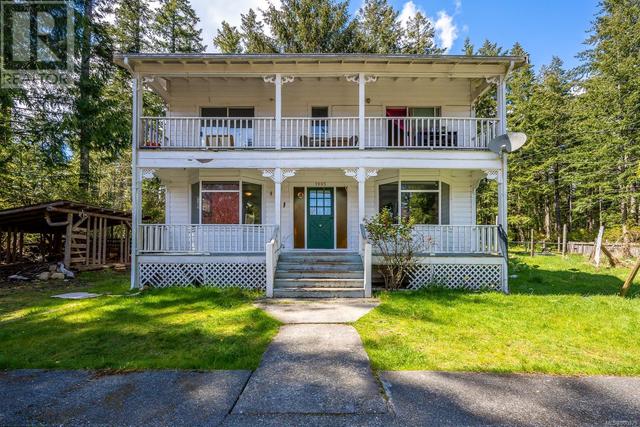 1072 Heriot Bay Rd, House detached with 4 bedrooms, 2 bathrooms and 4 parking in Strathcona C BC | Card Image