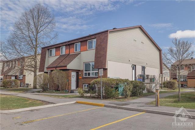 76 Renova Private, Townhouse with 3 bedrooms, 2 bathrooms and 1 parking in Ottawa ON | Image 26