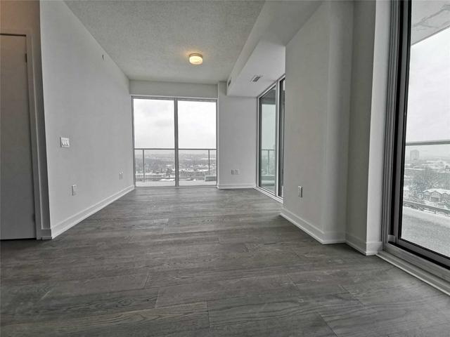 1014 - 20 O'neill Rd, Condo with 2 bedrooms, 2 bathrooms and 1 parking in Toronto ON | Image 3
