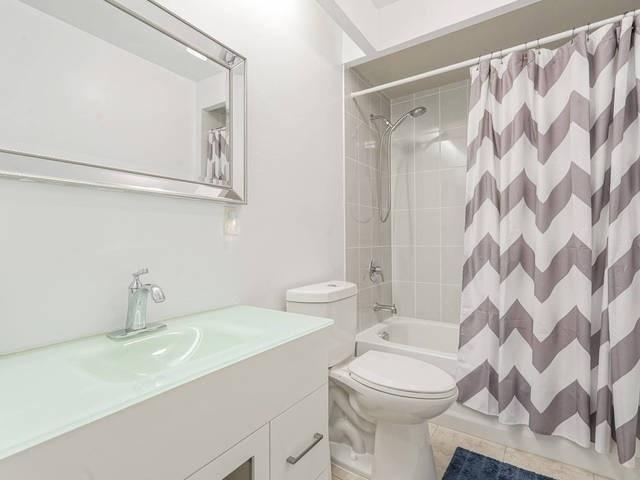 6 - 60 Grandravine Dr, Townhouse with 5 bedrooms, 3 bathrooms and 1 parking in Toronto ON | Image 9