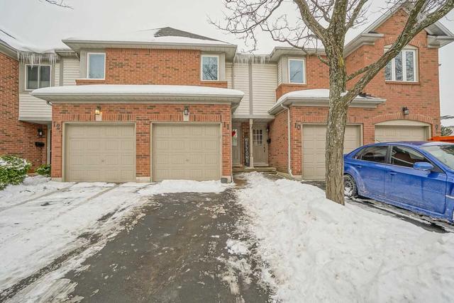 11 - 2920 Headon Forest Dr, Townhouse with 2 bedrooms, 3 bathrooms and 2 parking in Burlington ON | Image 1