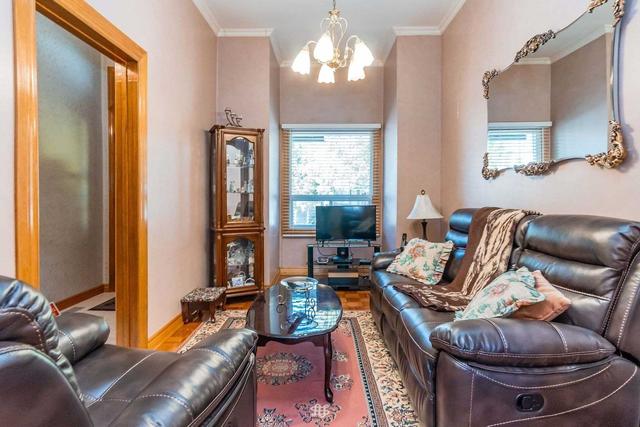 37 Montrose Ave, House semidetached with 3 bedrooms, 2 bathrooms and 1 parking in Toronto ON | Image 39