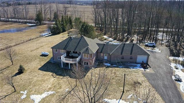 9176 Halton Erin Townline Road, House detached with 5 bedrooms, 2 bathrooms and 13 parking in Erin ON | Image 34