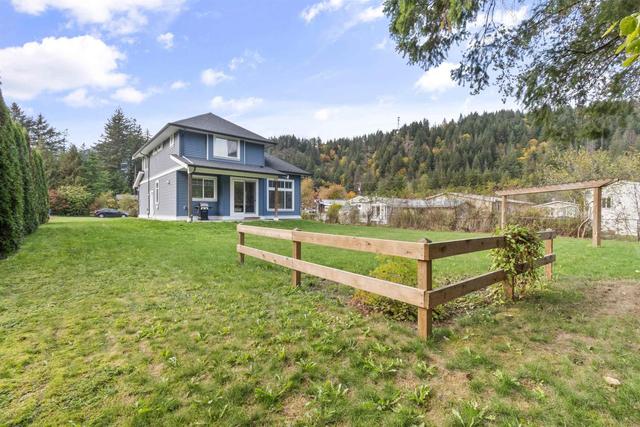 65477 Kawkawa Lake Road, House detached with 3 bedrooms, 3 bathrooms and null parking in Hope BC | Image 33
