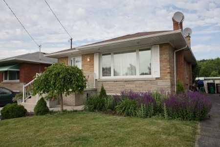 80 Deanvar Ave, House detached with 3 bedrooms, 2 bathrooms and 4 parking in Toronto ON | Image 9