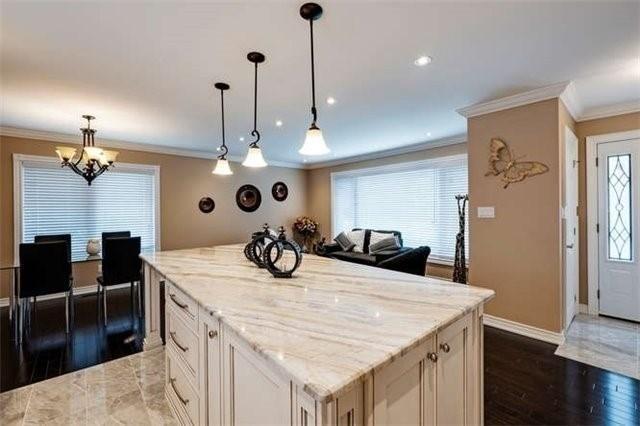 Upper - 31 Ben Stanton Blvd, House detached with 3 bedrooms, 2 bathrooms and 2 parking in Toronto ON | Image 3