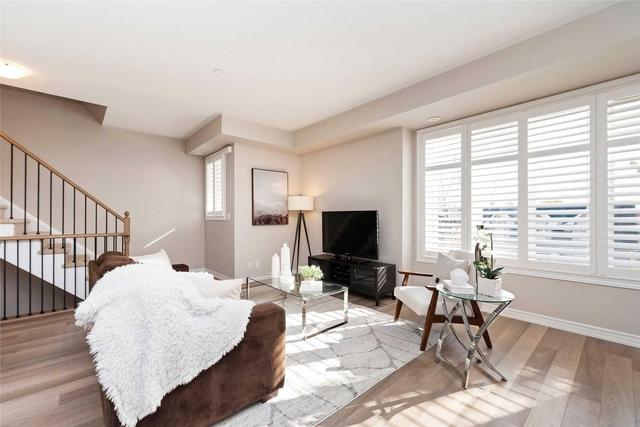 74 - 30 Carnation Ave, Townhouse with 3 bedrooms, 3 bathrooms and 1 parking in Toronto ON | Image 3