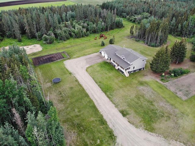 105307-a Rr 154, House detached with 7 bedrooms, 3 bathrooms and 20 parking in Mackenzie County AB | Image 41