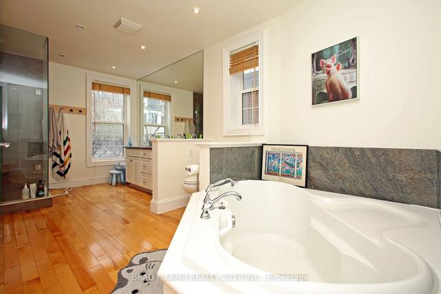 153 Collier St, House attached with 3 bedrooms, 3 bathrooms and 2 parking in Toronto ON | Image 8