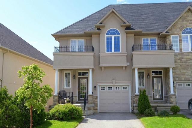 21 Forest Valley Cres, Townhouse with 3 bedrooms, 3 bathrooms and 1 parking in Hamilton ON | Image 1