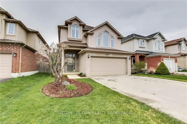 853 Mapleridge St, House detached with 3 bedrooms, 3 bathrooms and 4 parking in London ON | Image 1