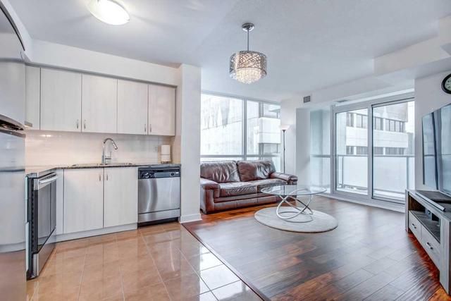 809 - 5740 Yonge St, Condo with 2 bedrooms, 2 bathrooms and 1 parking in Toronto ON | Image 2