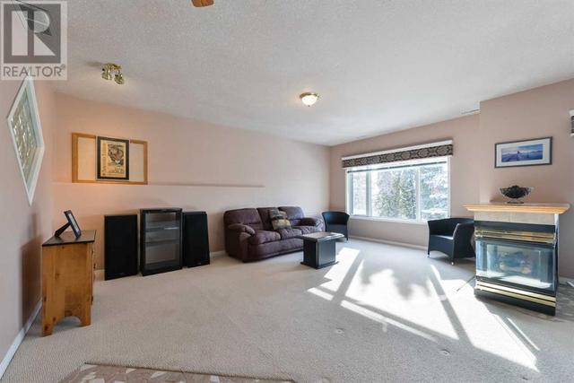 2281 Sirocco Drive Sw, House detached with 3 bedrooms, 2 bathrooms and 4 parking in Calgary AB | Image 43