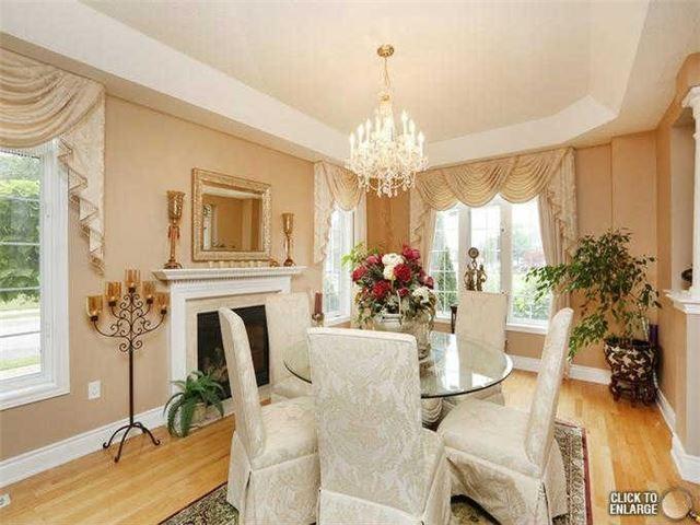 32 Adriatic Cres, House detached with 4 bedrooms, 5 bathrooms and 6 parking in Brampton ON | Image 4