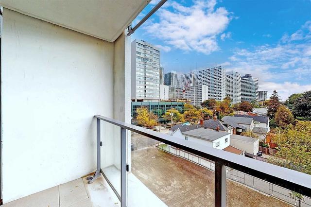 606 - 5 Soudan Ave, Condo with 2 bedrooms, 2 bathrooms and 1 parking in Toronto ON | Image 24