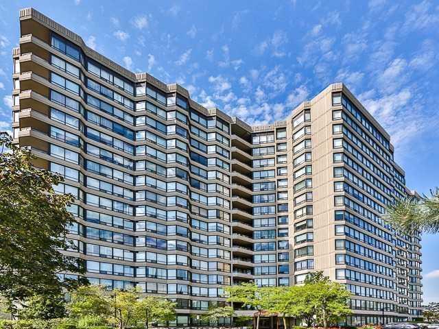 1001 - 7440 Bathurst St, Condo with 2 bedrooms, 2 bathrooms and 1 parking in Vaughan ON | Image 1