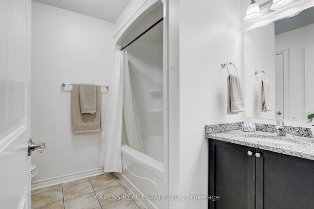 40 - 40 Arlington Cres, Townhouse with 3 bedrooms, 4 bathrooms and 2 parking in Guelph ON | Image 7