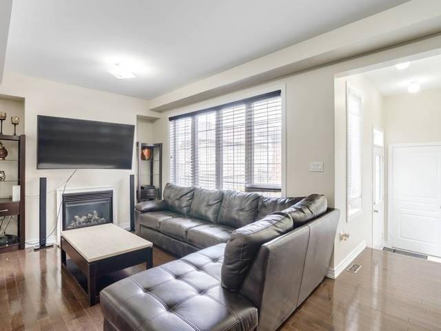 211 Barons St, House semidetached with 3 bedrooms, 3 bathrooms and 3 parking in Vaughan ON | Image 31