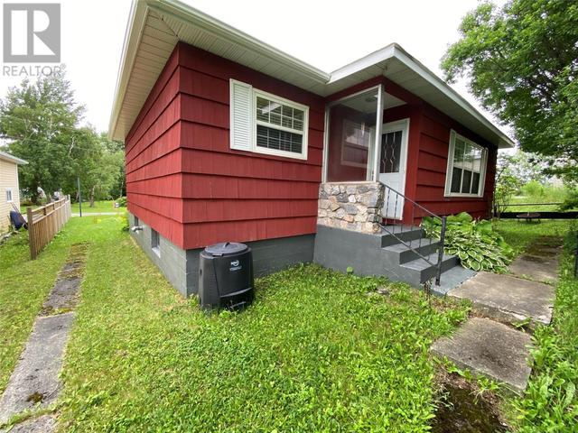 4 Fishers Road, House detached with 3 bedrooms, 2 bathrooms and null parking in Corner Brook NL | Image 22