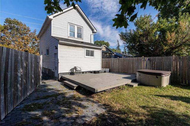 181 Vine St S, House detached with 3 bedrooms, 1 bathrooms and 2 parking in St. Catharines ON | Image 31
