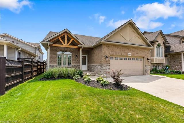9268 Eagle Ridge Drive, House detached with 4 bedrooms, 2 bathrooms and 6 parking in Niagara Falls ON | Image 1