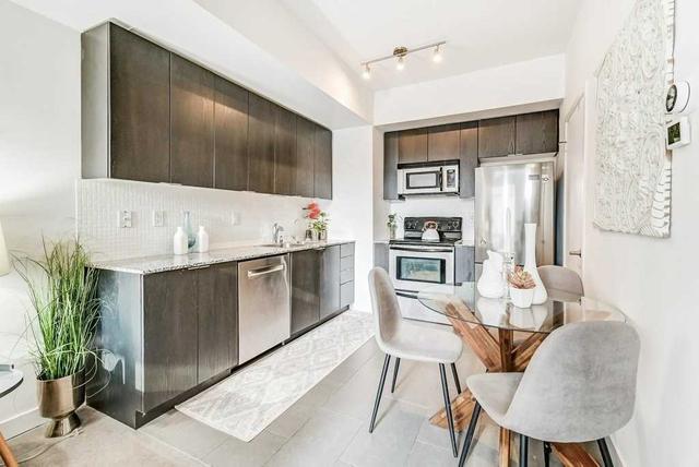 117 - 15 Brunel Crt, Condo with 1 bedrooms, 1 bathrooms and 1 parking in Toronto ON | Image 2