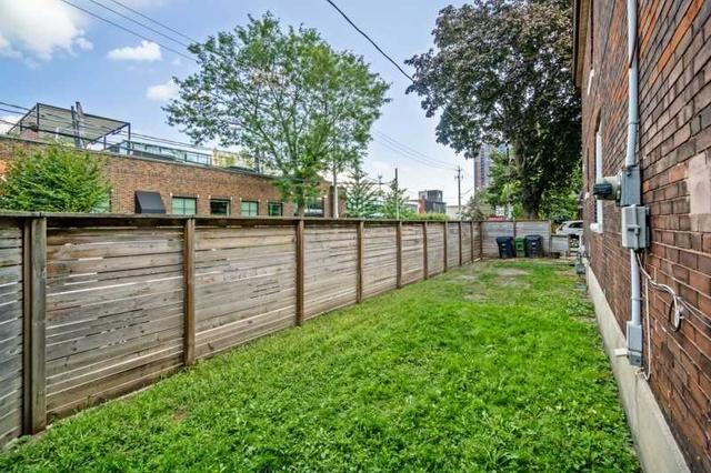 453 Pacific Ave, House semidetached with 3 bedrooms, 3 bathrooms and 1 parking in Toronto ON | Image 20