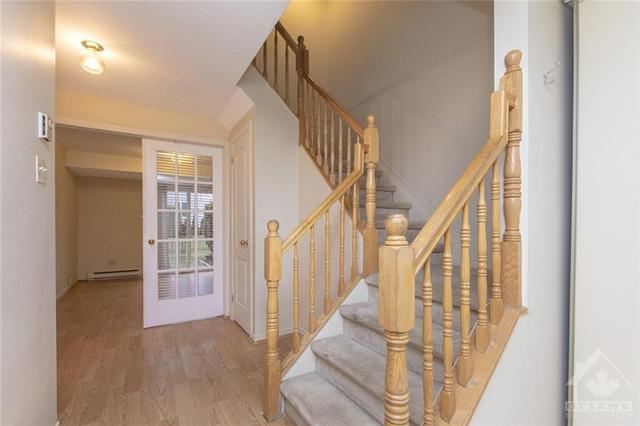 1838 Summerfields Crescent, Townhouse with 3 bedrooms, 3 bathrooms and 2 parking in Ottawa ON | Image 9
