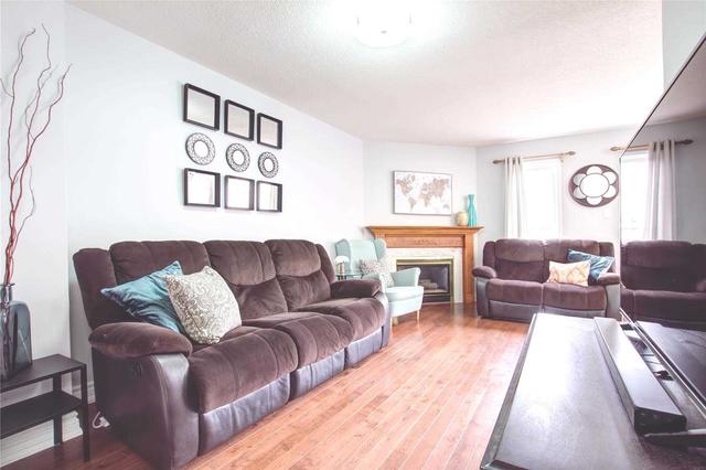 5660 Cortina Cres, House semidetached with 3 bedrooms, 3 bathrooms and 4 parking in Mississauga ON | Image 19