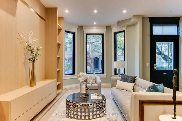 22 Webster Ave, House semidetached with 4 bedrooms, 6 bathrooms and 1 parking in Toronto ON | Image 2