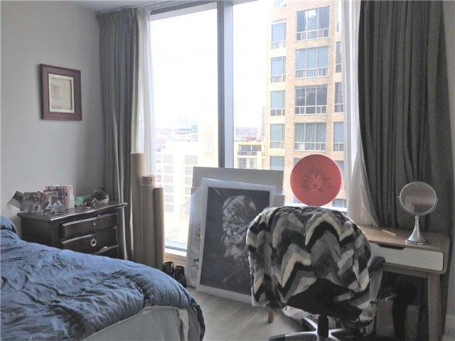 1002 - 55 Scollard St, Condo with 1 bedrooms, 1 bathrooms and 1 parking in Toronto ON | Image 9