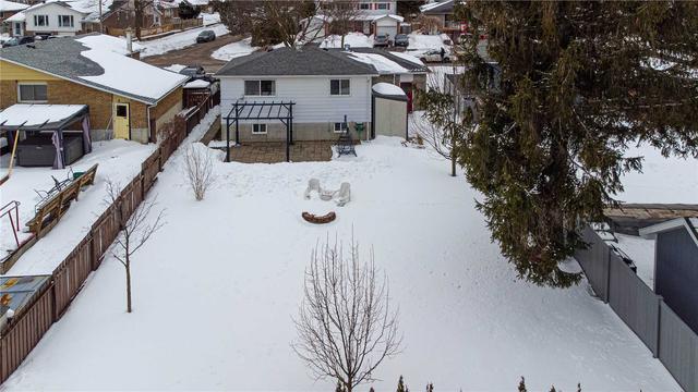 42 Highcroft Rd, House detached with 3 bedrooms, 2 bathrooms and 3 parking in Barrie ON | Image 11