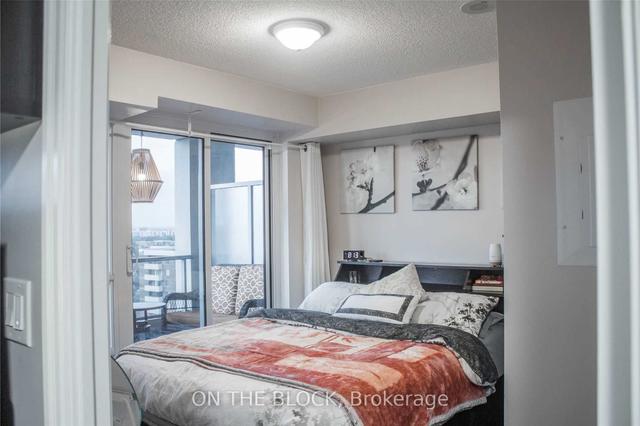 2306 - 2015 Sheppard Ave E, Condo with 1 bedrooms, 1 bathrooms and 1 parking in Toronto ON | Image 3