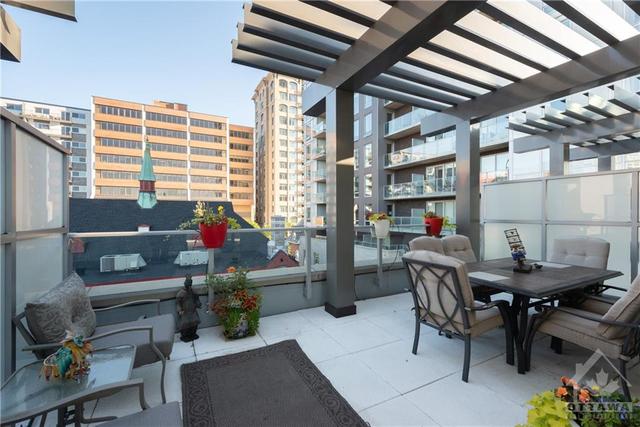 420 Sparks Street, Townhouse with 2 bedrooms, 4 bathrooms and 2 parking in Ottawa ON | Image 23