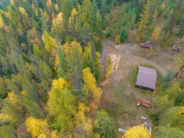 120 Rosebud Lake Road, House detached with 2 bedrooms, 1 bathrooms and null parking in Central Kootenay G BC | Image 33