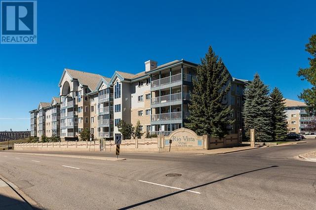 221, - 75 1 Avenue S, Condo with 2 bedrooms, 2 bathrooms and 1 parking in Lethbridge AB | Card Image