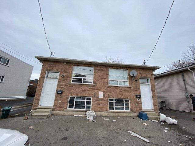 23a & b Division St, House detached with 4 bedrooms, 2 bathrooms and 8 parking in St. Catharines ON | Image 1