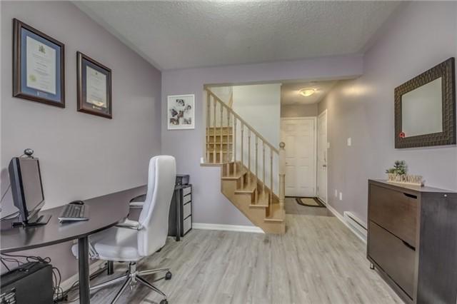 81 Mendelssohn St, House attached with 3 bedrooms, 2 bathrooms and 1 parking in Toronto ON | Image 4