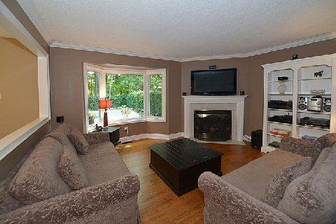 3655 Loyalist Dr, House detached with 4 bedrooms, 3 bathrooms and 2 parking in Mississauga ON | Image 4