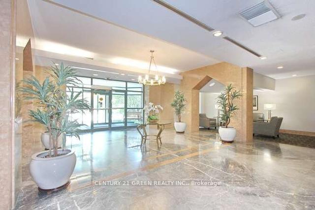 1005 - 2177 Burnhamthorpe Rd, Condo with 2 bedrooms, 2 bathrooms and 2 parking in Mississauga ON | Image 35