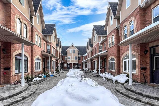 13 - 125 Hall St, Townhouse with 3 bedrooms, 3 bathrooms and 1 parking in Richmond Hill ON | Image 1