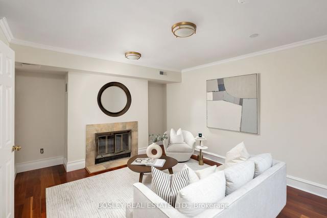 th1 - 300 Avenue Rd, Townhouse with 2 bedrooms, 2 bathrooms and 1 parking in Toronto ON | Image 25