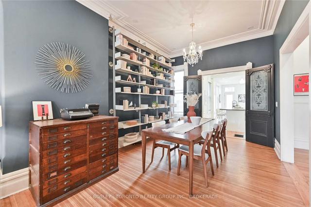 99 Willcocks St, House semidetached with 5 bedrooms, 5 bathrooms and 2 parking in Toronto ON | Image 37