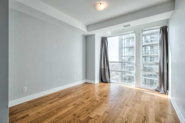 1202 - 500 St Clair Ave W, Condo with 2 bedrooms, 2 bathrooms and 1 parking in Toronto ON | Image 6