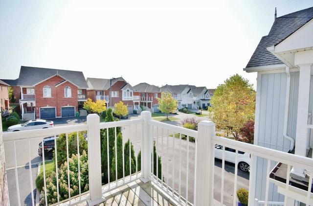 1063 Pepperidge Crossing, House semidetached with 3 bedrooms, 3 bathrooms and 3 parking in Mississauga ON | Image 11